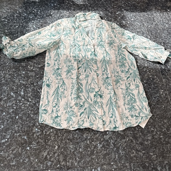 Cupshe Sage Floral Button-Up Cover-Up - Picture 2 of 4
